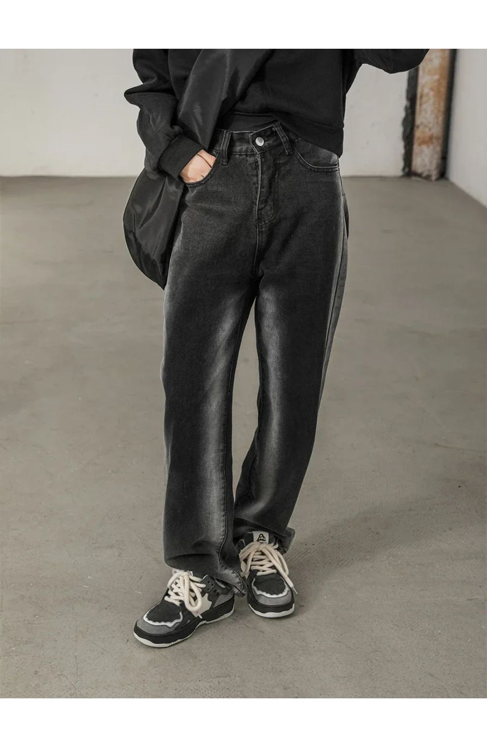 'Dark Creamed' Sneaker - Strada Fashion