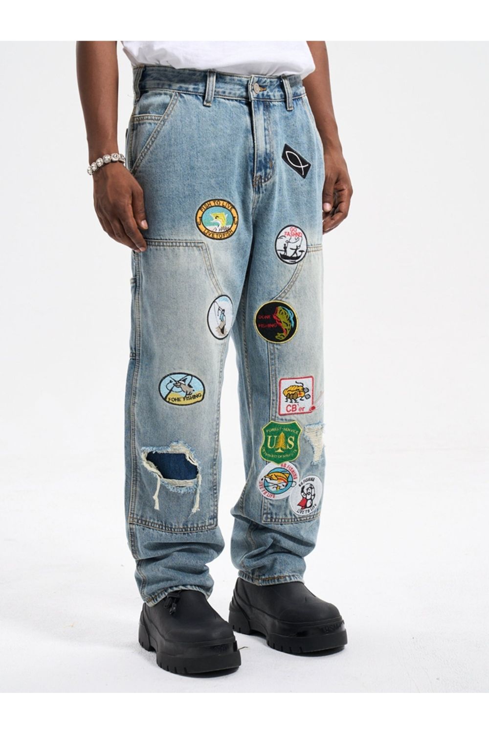 Jeans With Flare Design Patch - Strada Fashion