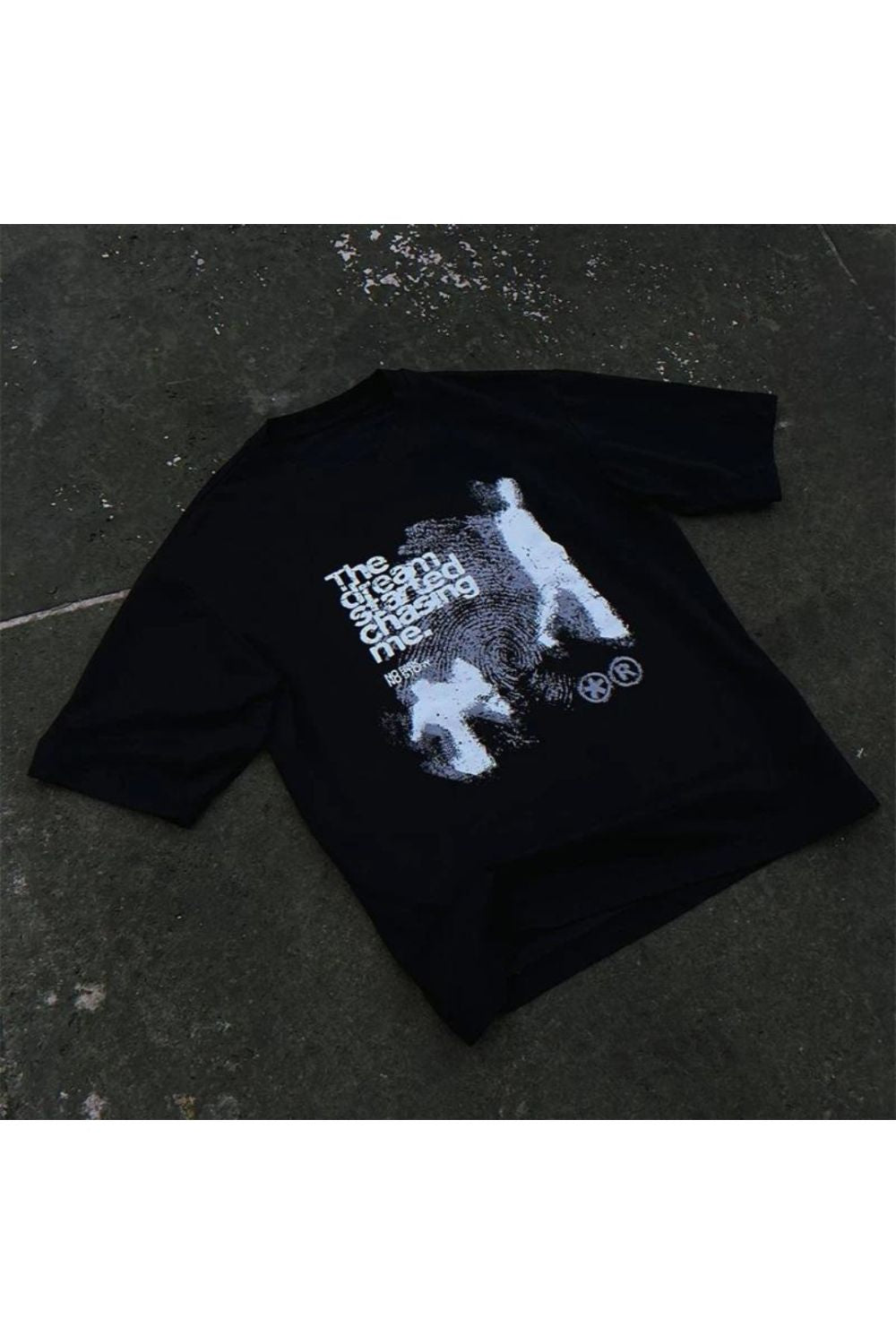'Chasing Dreams' Graphic T-shirt