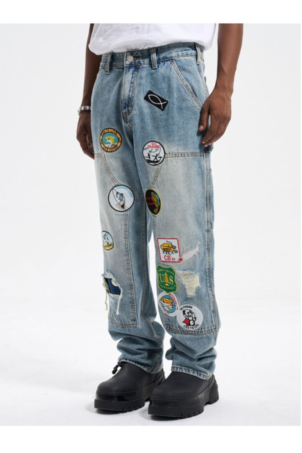 Jeans With Flare Design Patch - Strada Fashion