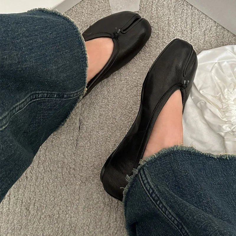 Tabi Split-Toe Flats