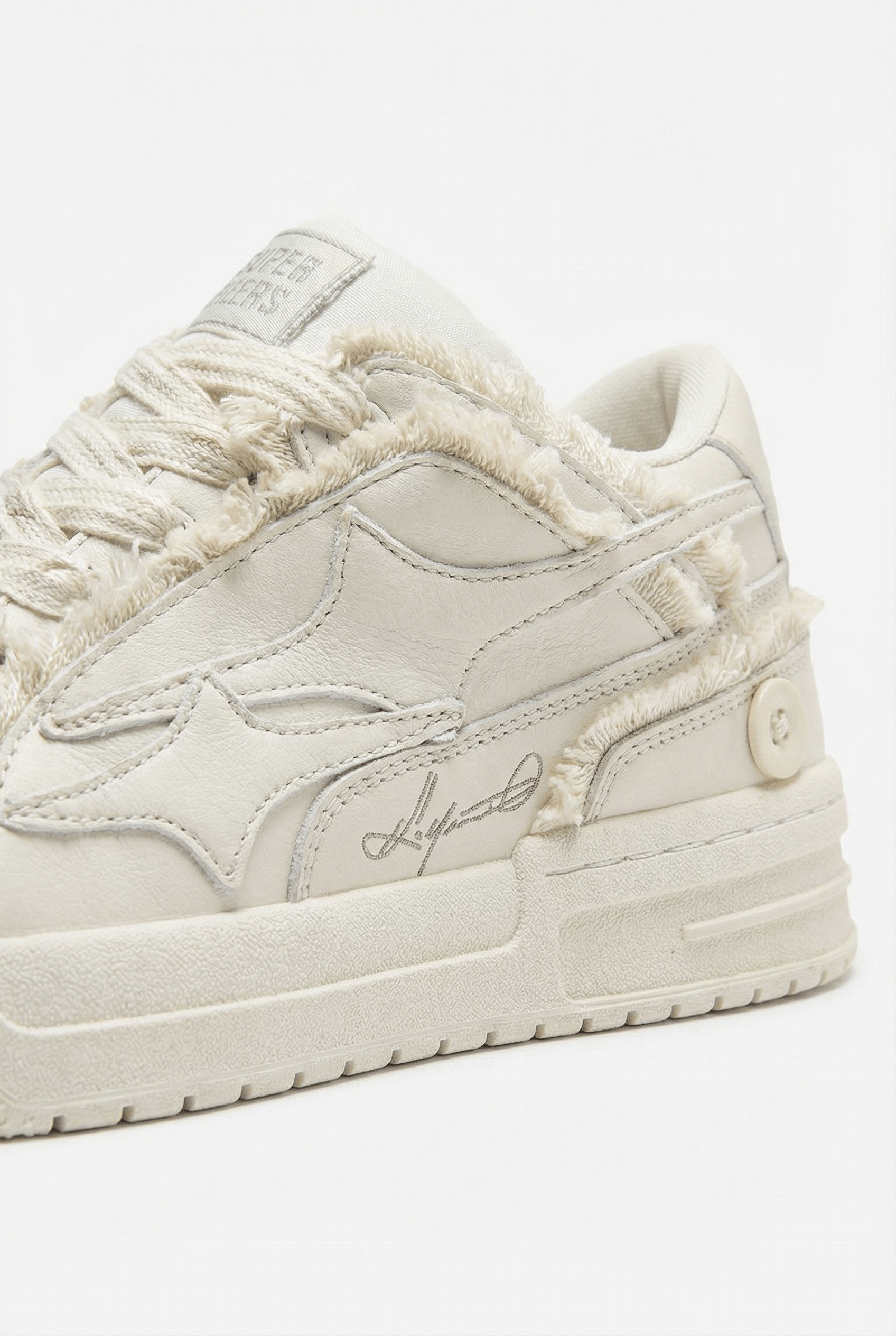 Comet Graphic Sneaker - US Sizing
