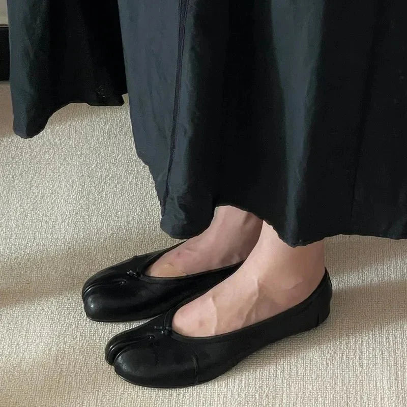 Tabi Split-Toe Flats